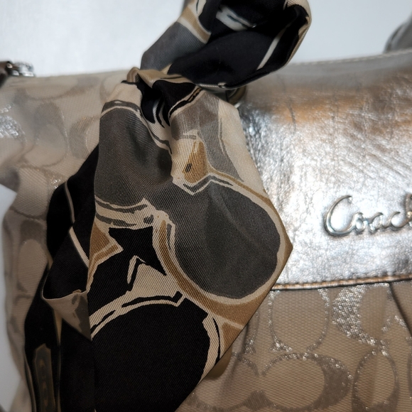 Coach Bag - Picture 6 of 10